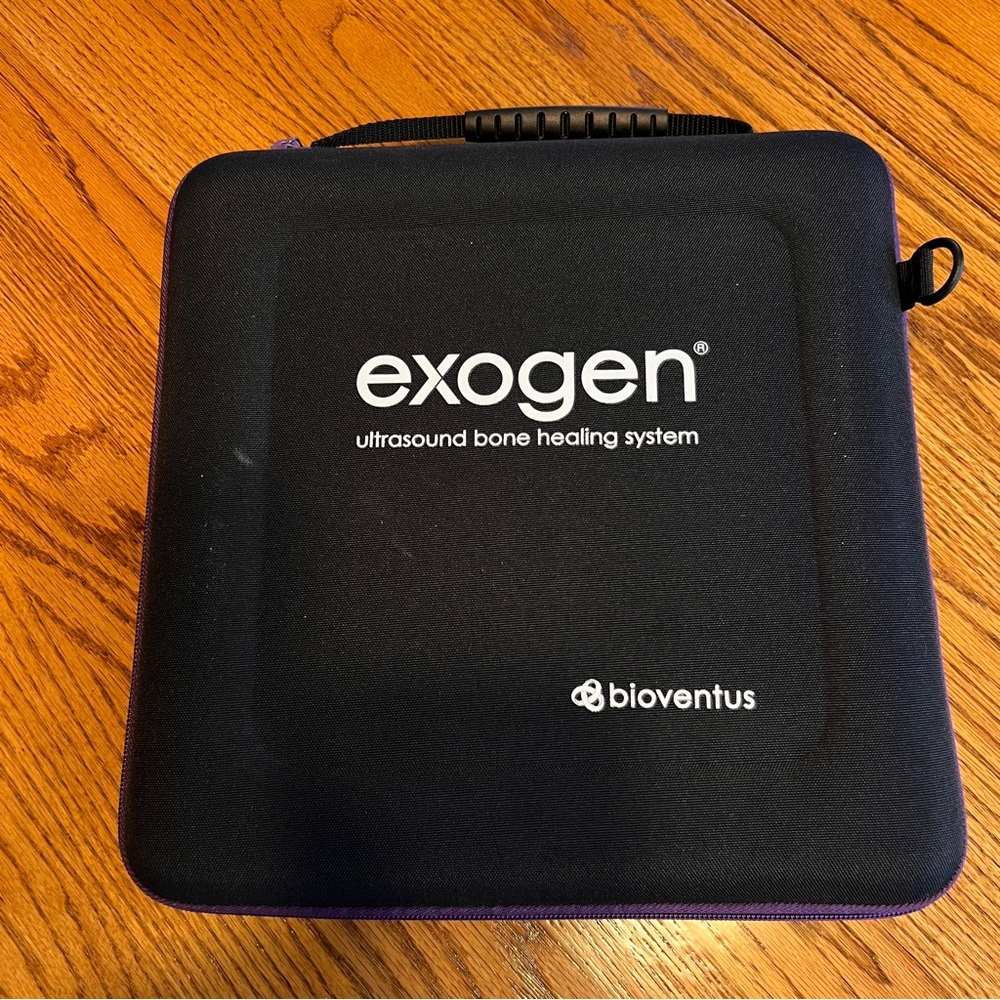 Bioventus Exogen ultrasound bone healing  system as-is. - Picture 6 of 8
